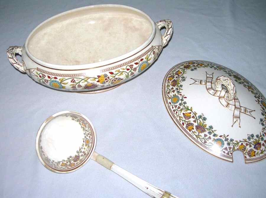 Dianthus Tureen Ladle by Old Hall-1