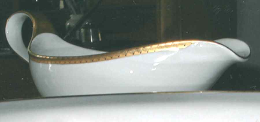 ESC244 Gravy Boat by Eschenbach-1