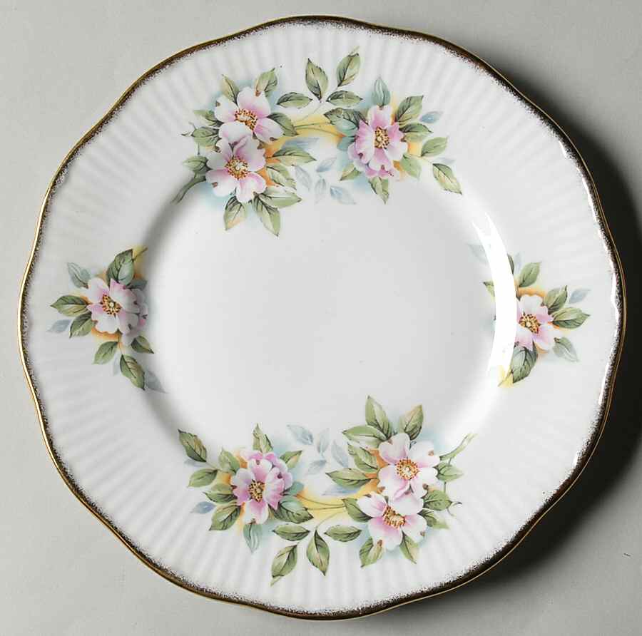 ELZ47 Salad Plate by Elizabethan-1