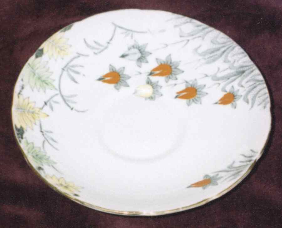 7487 Saucer by England-1