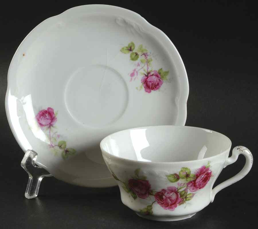 ELO21 Flat Cup & Saucer Set by Elbogen-1