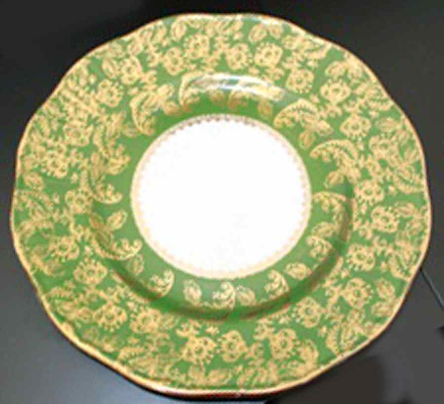 ELZ48 Dinner Plate by Elizabethan-1