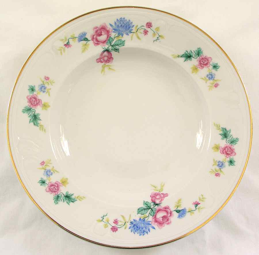 Viola Dinner Plate by Edelstein-1