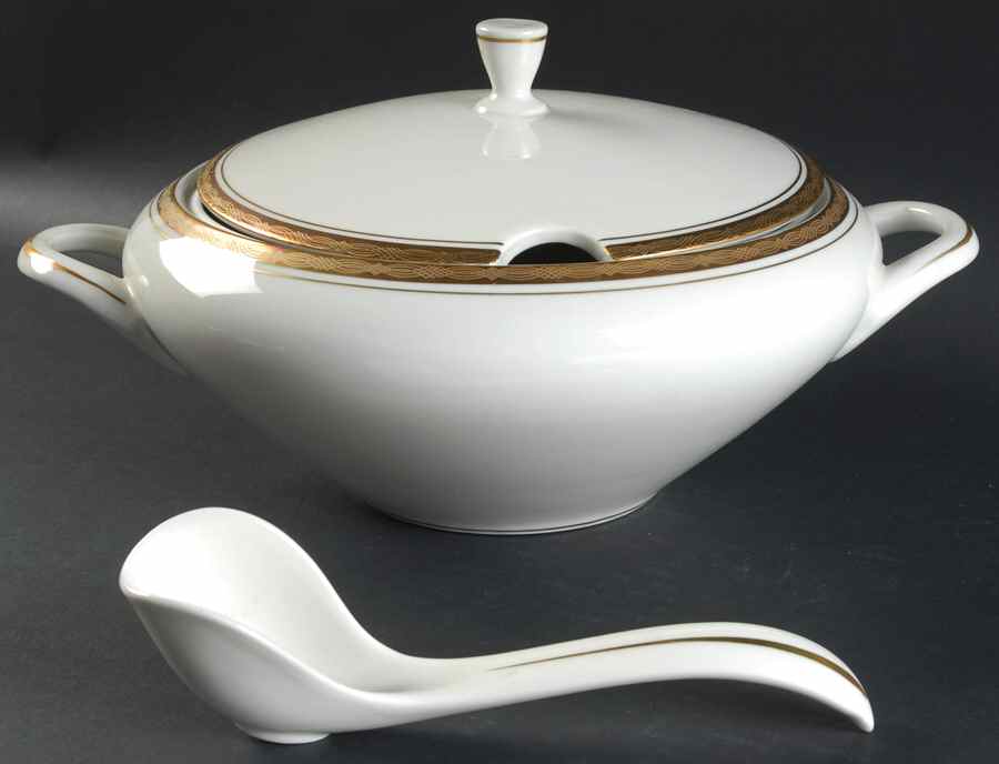 ESC254 Tureen & Lid w/Ladle by Eschenbach-1