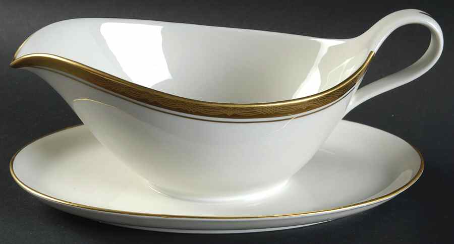 ESC254 Gravy Boat with Attached Underplate by Eschenbach-1