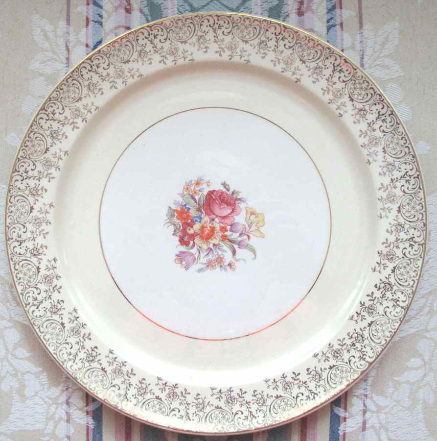 EAN40 Dinner Plate by Eastern China -1