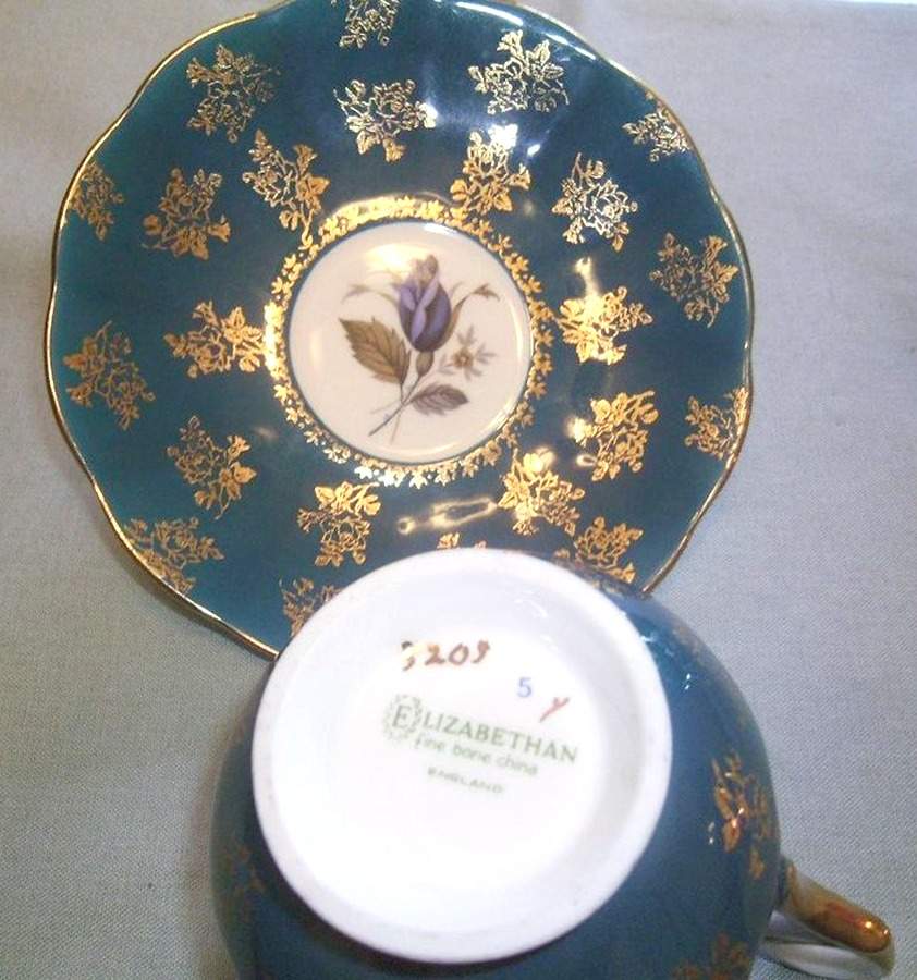 5209 Flat Cup & Saucer Set by Elizabethan-1