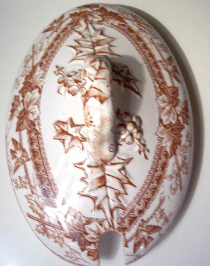 Natal Lid for Sauce Boat by Edge Malkin-1