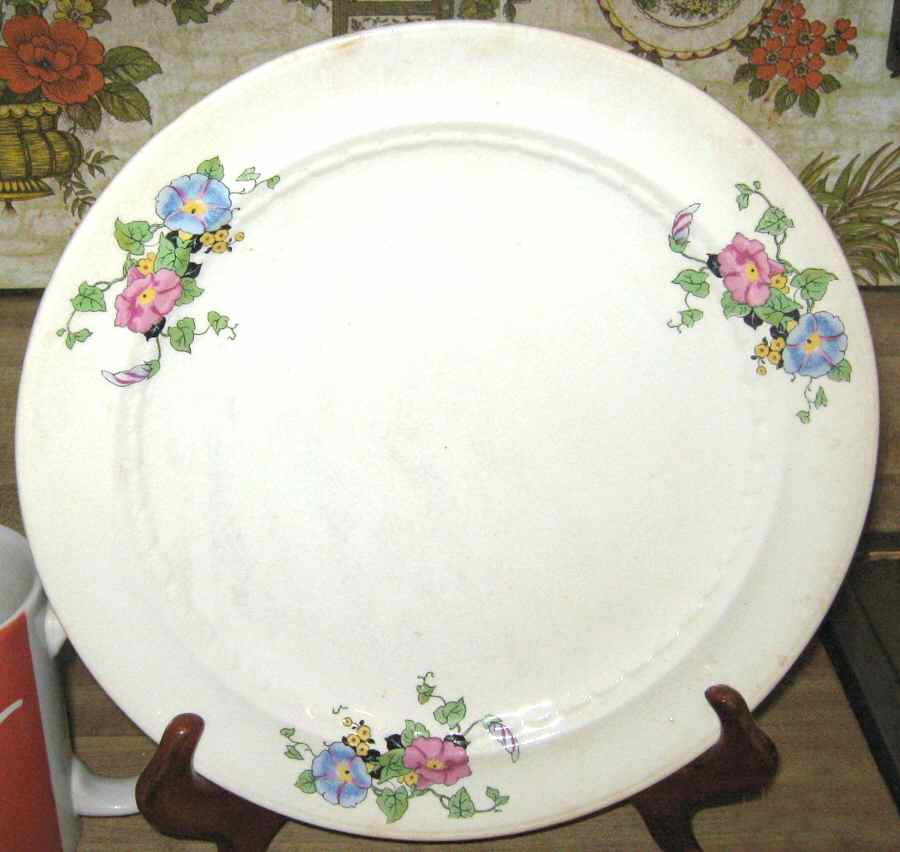EAL25 Dinner Plate by East Liverpool Potteries-1