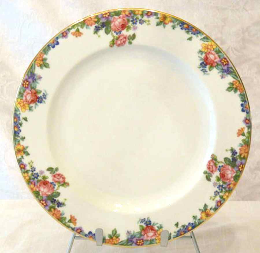 8671 Dinner Plate by Epiag-1