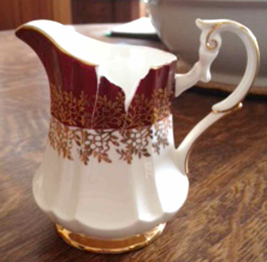 ELZ54 Creamer by Elizabethan-1