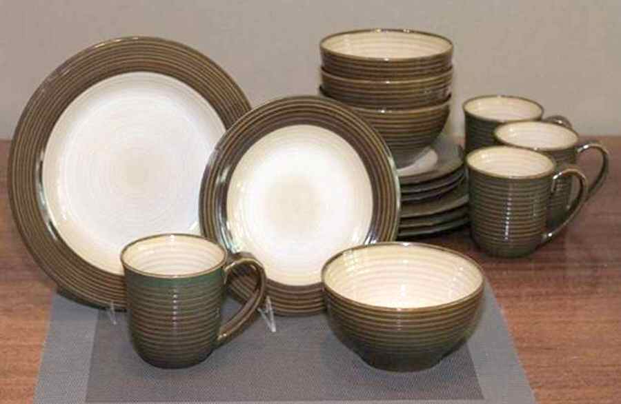 Reactive Ridges Dinner Plate by Euro Ceramica-1