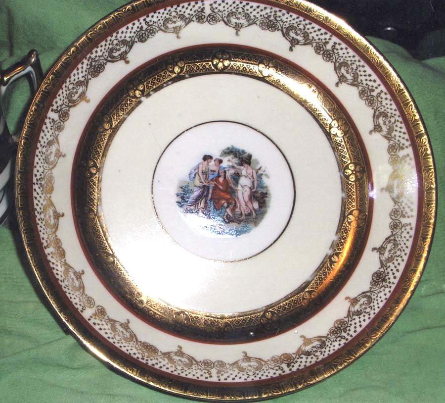 EWD11 Red Dinner Plate by Edgewood-1