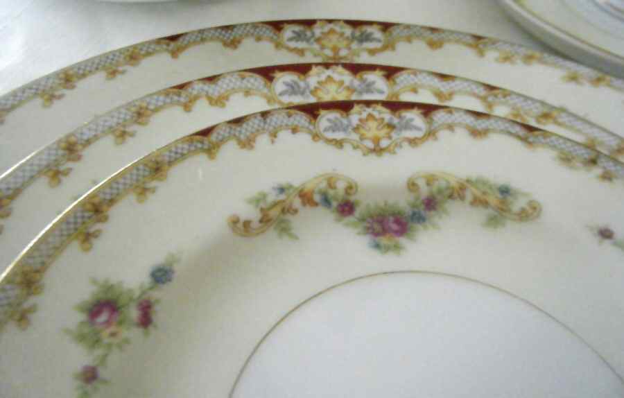 EMP123 Dinner Plate by Empress (Japan)-1