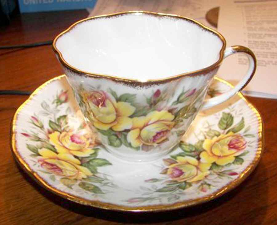 Devon Roses Footed Cup & Saucer Set by Ebeling & Reuss (Erp)-1