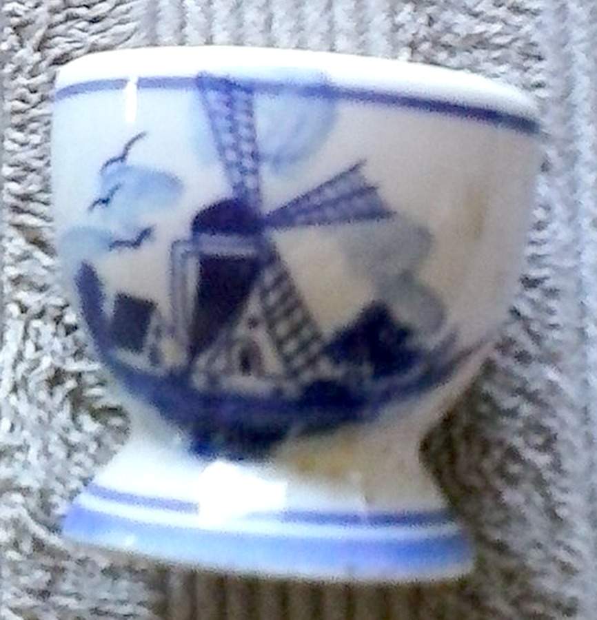 Delft Blue Single Egg Cup by Elesva (Holland)-1