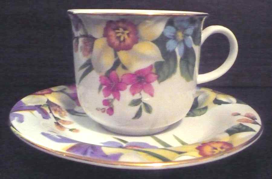 Joyus Garden Flat Cup & Saucer Set by Emerald Collection-1