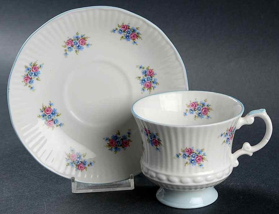 3577 Footed Cup & Saucer Set by Elizabethan-1