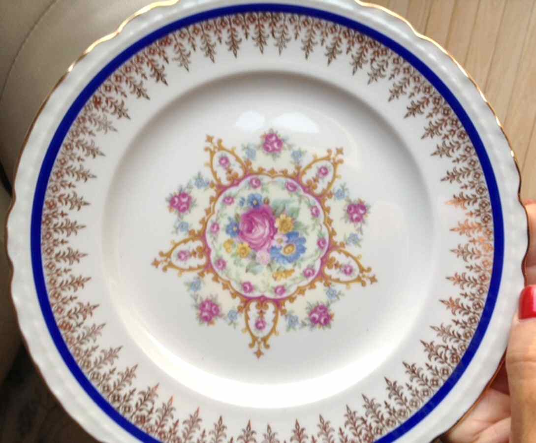 EMB92 Dinner Plate by Embassy (American)-1