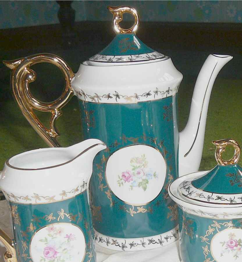 EIE7 Coffee Pot & Lid by Eisenberg-1