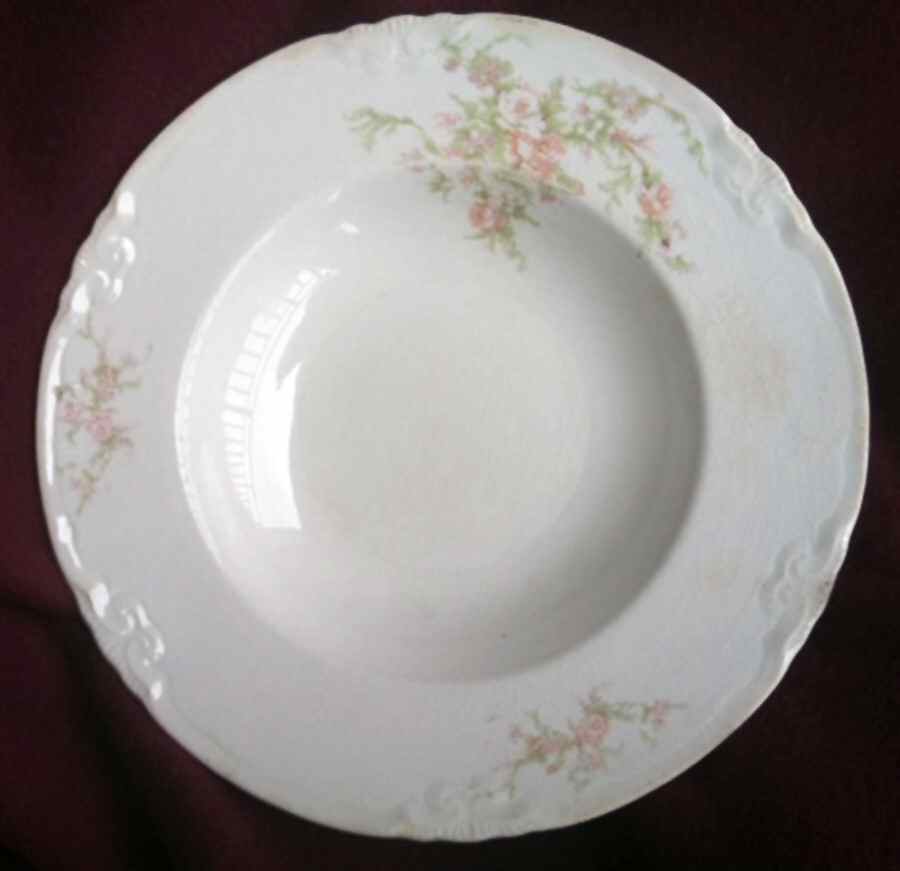EAL28 Dinner Plate by East Liverpool Potteries-1