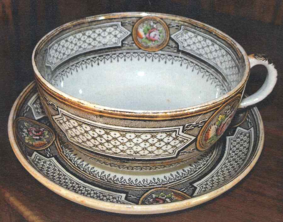 Milan Brown Multicolored Flat Cup & Saucer Set by Hill Pottery-1