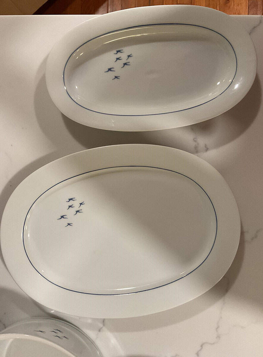 ESC284 9" Oval Serving Platter by Eschenbach-1