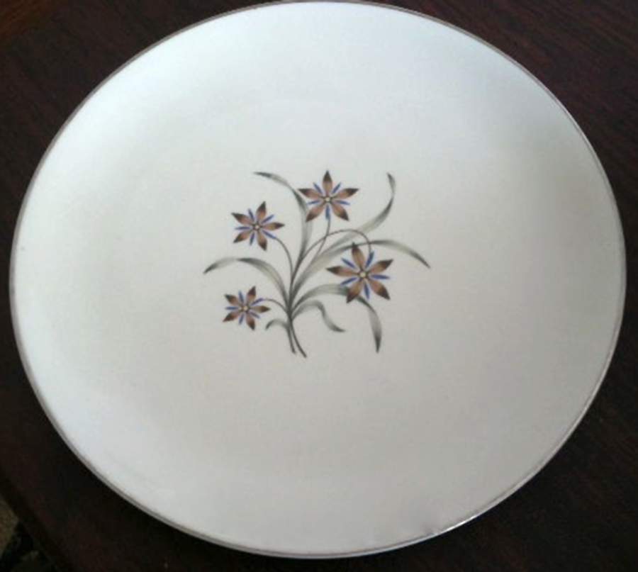 EMB95 Dinner Plate by Embassy (American)-1