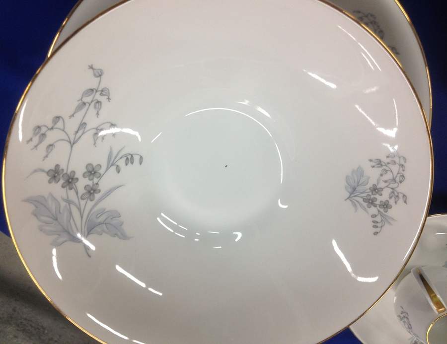 18139-1 Saucer by Edelstein-1