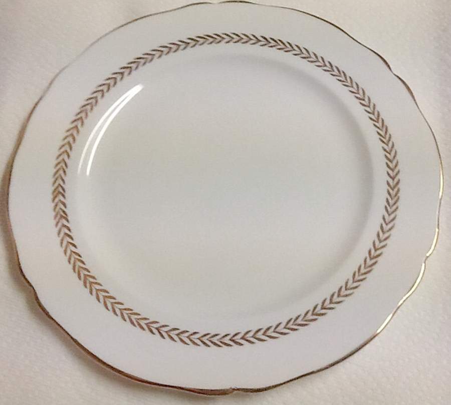 EZC5 Dinner Plate by English Castle-1