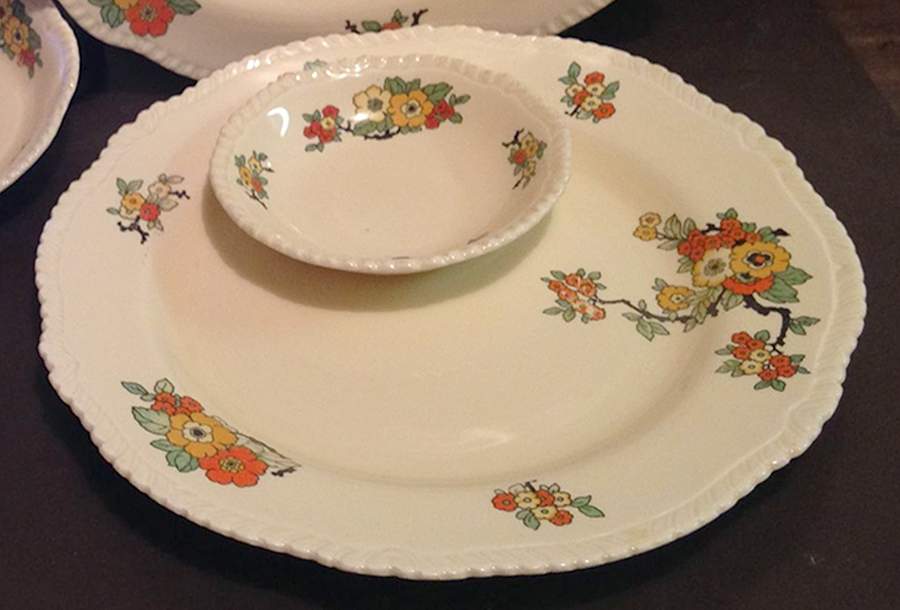 ENG199 Dinner Plate by England-1