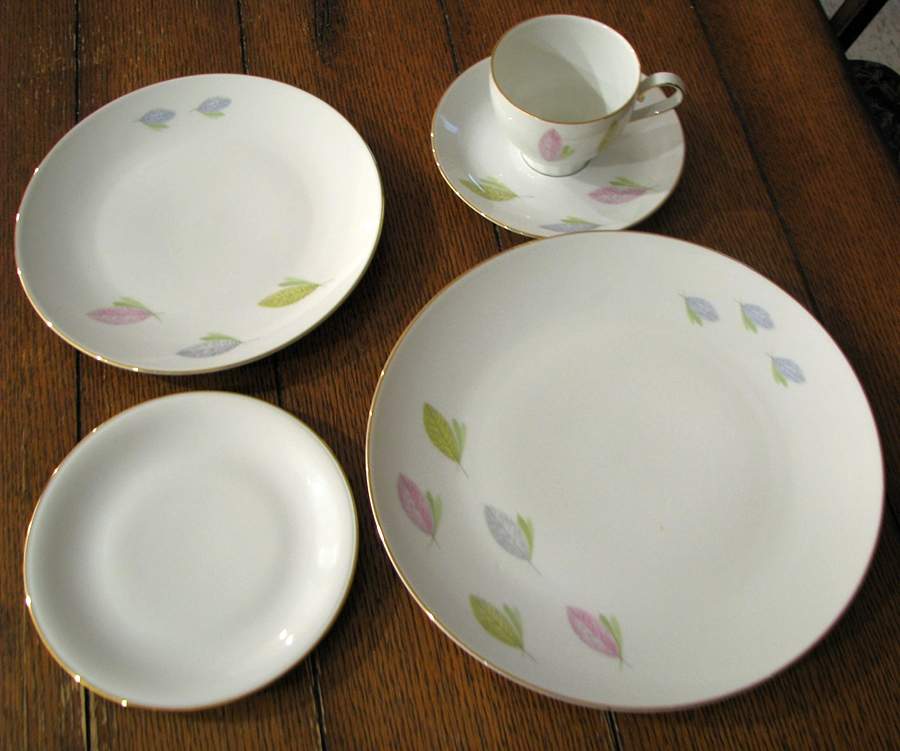 24835 Dinner Plate by Edelstein-1