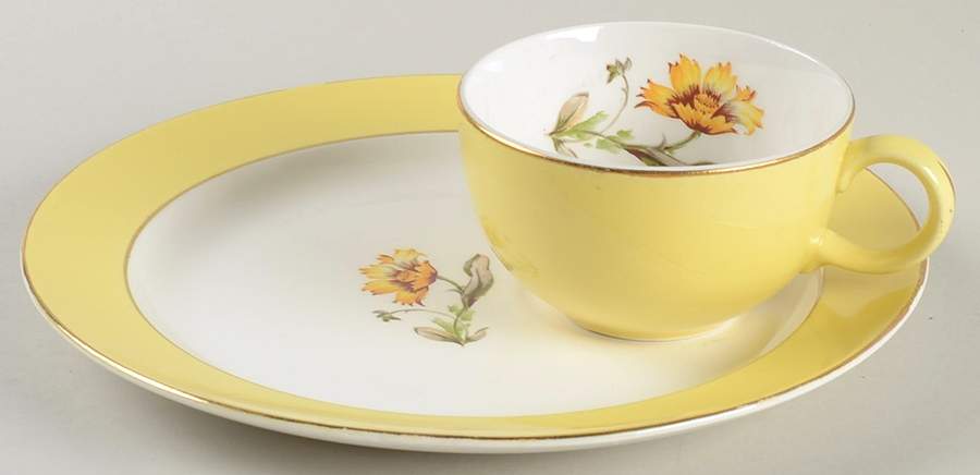 EAN58 Snack Plate & Cup Set by Eastern China -1