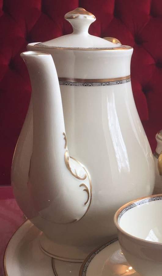 14165 Coffee Pot & Lid by Edelstein-1