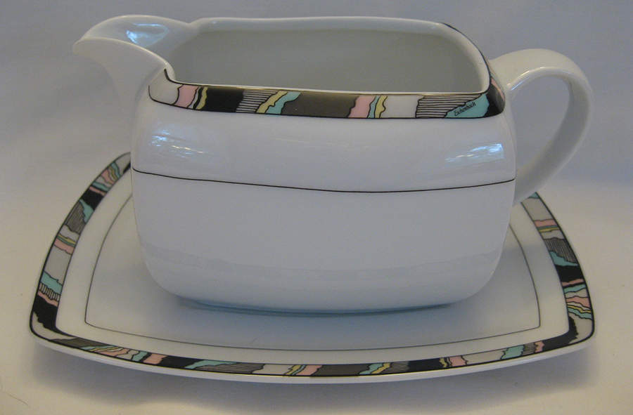 ESC347 Gravy Boat & Underplate by Eschenbach-1
