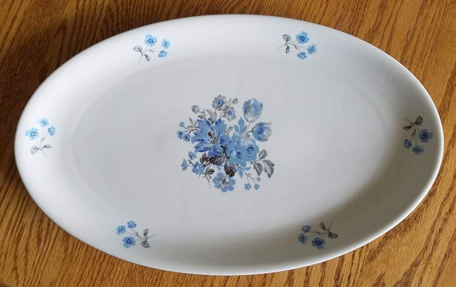 Paola 15" Oval Serving Platter by Epiag-1