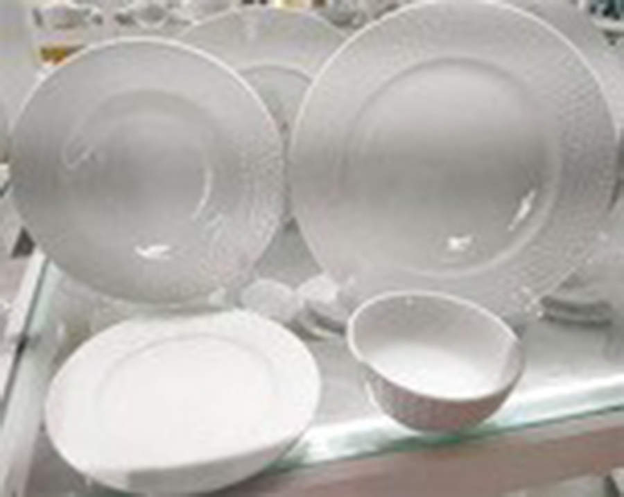 Darcie Dinner Plate by Elle Decor-1