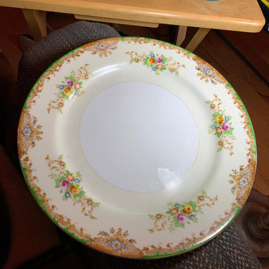 EMJ4 Green Dinner Plate by Embassy (Japan)-1