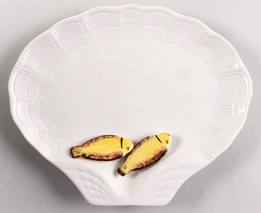 ESE62 Shell Shaped Dish by Este-1