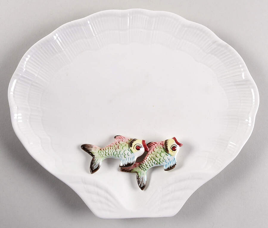 ESE62 Shell Shaped Dish by Este-1