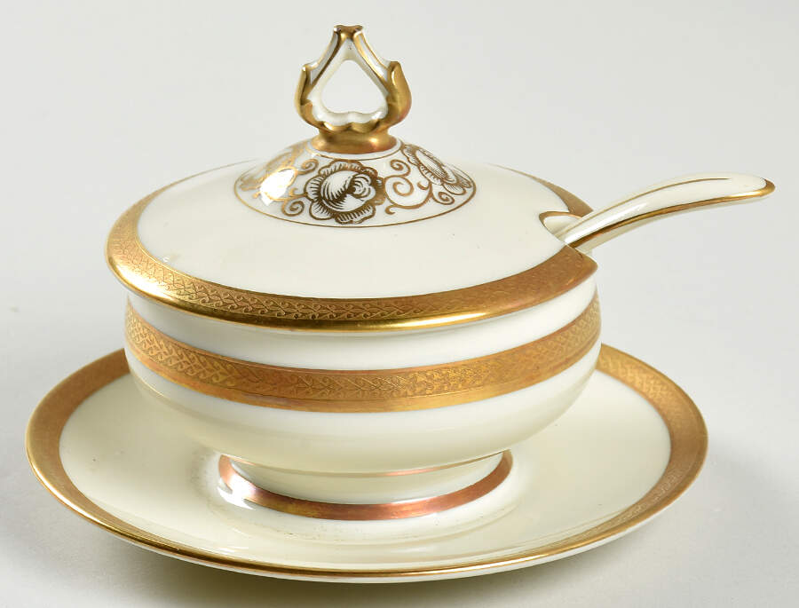 ESC360 Mustard with Attached Underplate, Lid and Spoon by Eschenbach-1