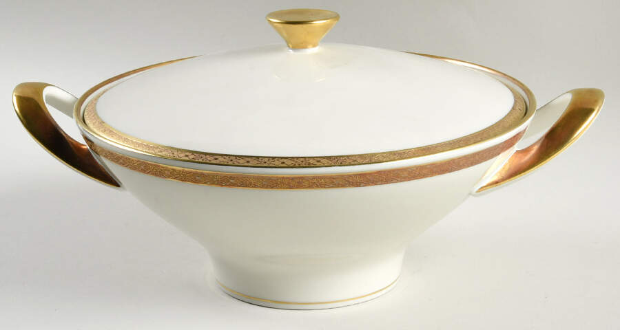 6617 Round Covered Vegetable by Edelstein-1