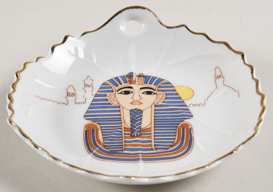 EGY4 Small Ashtray by Egyptian German Porcelain-1