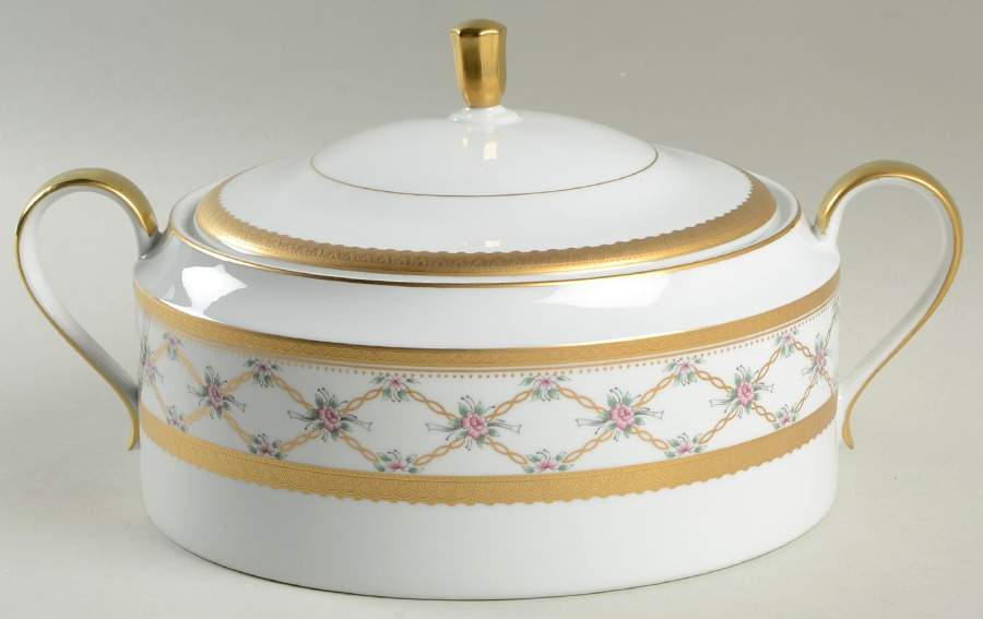 Rose Trellis Round Covered Vegetable by Faberge-1