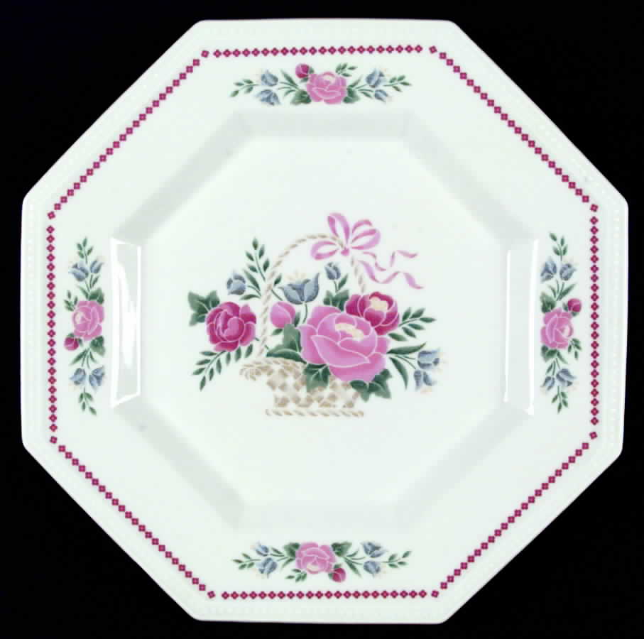 Williamsburg Dinner Plate by Fairfield-1