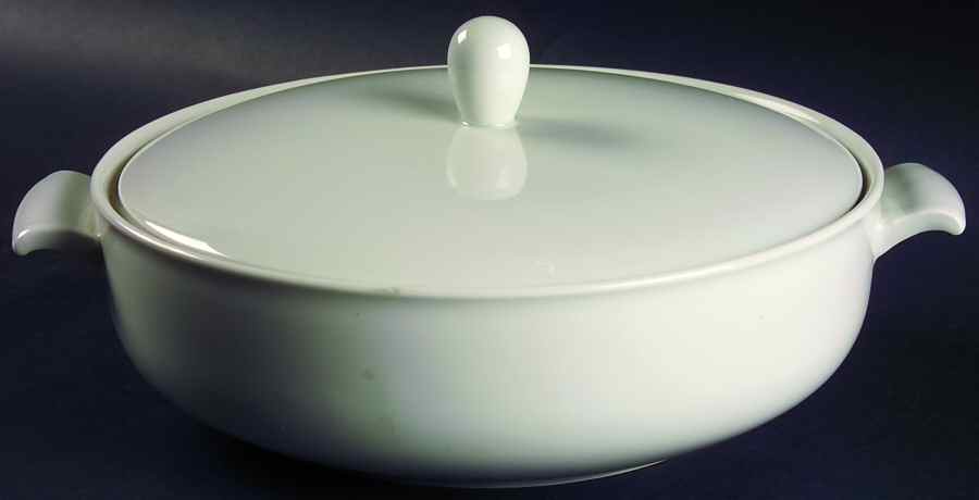 FAI1 Round Covered Vegetable by Fairwood-Schonwald-1