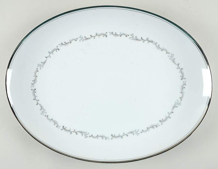 Arabesque 14" Oval Serving Platter by Fashion Manor-1