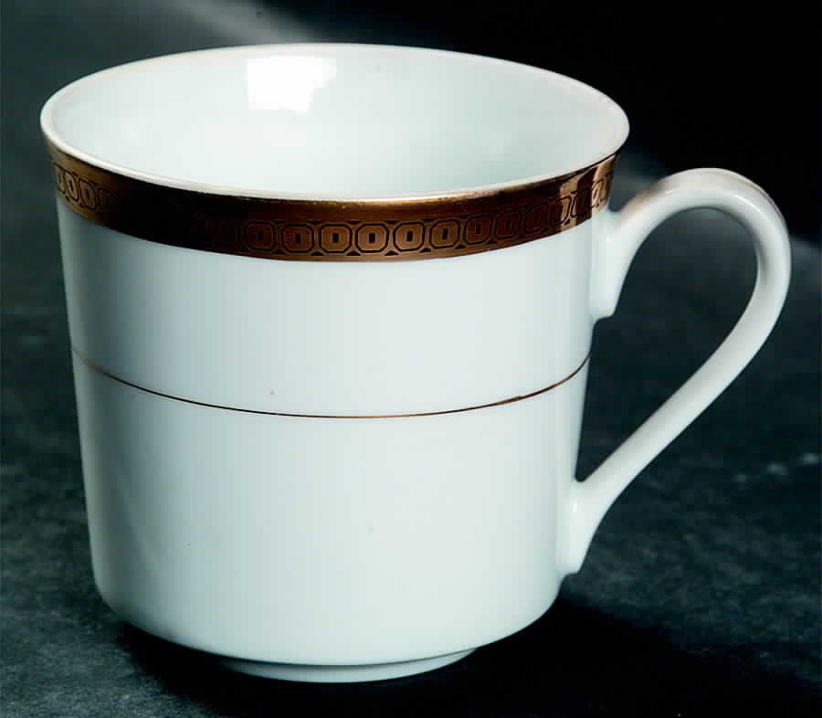 Brantley Flat Cup by Fashion Manor-1