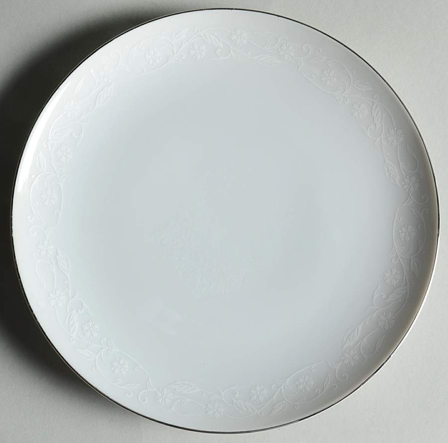 English Lace Salad Plate by Fashion Manor-1