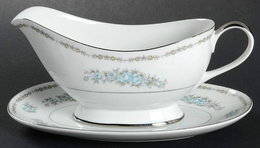 Jacqueline Gravy Boat & Underplate by Fashion Manor-1